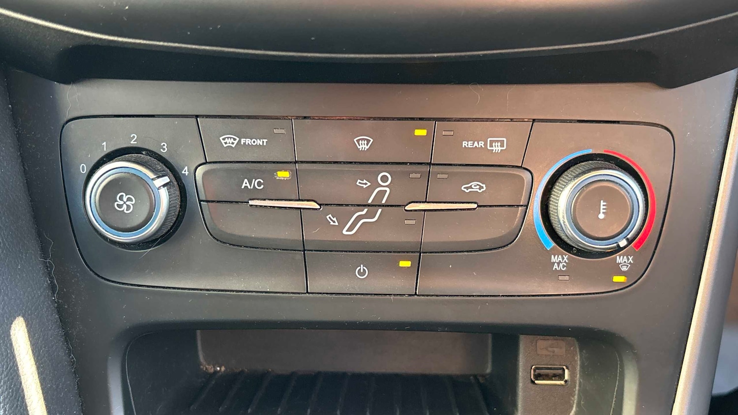 Used Ford Focus 2015 for sale - 76718148: Photo 17