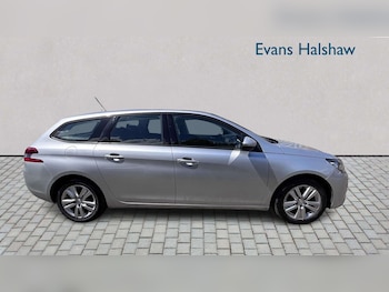 Used Peugeot 308 2016 for sale - 79443994: Photo