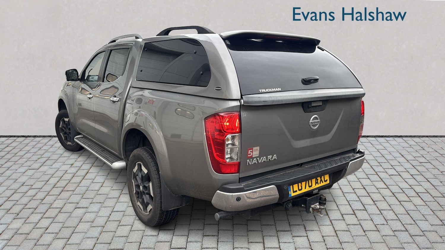 Used Nissan Navara 2020 for sale - 77308282: Photo 2