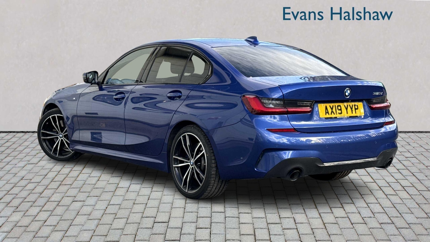 Used BMW 3 Series 2019 for sale - 76390633: Photo 2