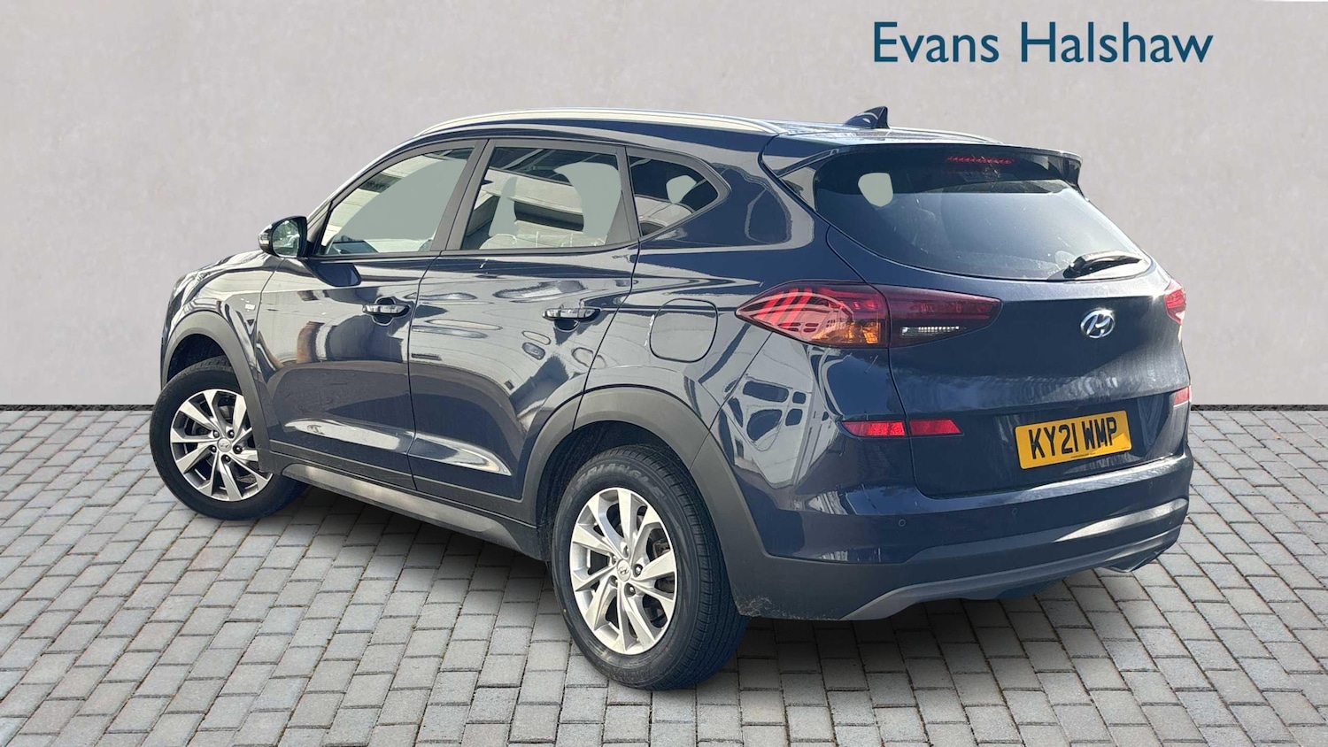 Used Hyundai TUCSON 2021 for sale - 76610545: Photo 2