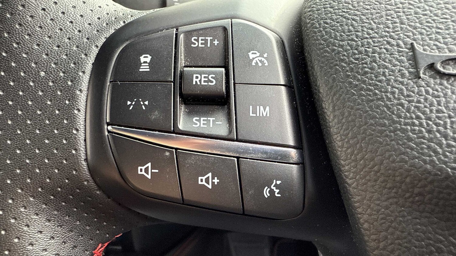 Used Ford Kuga 2024 for sale - 76421249: Photo 21