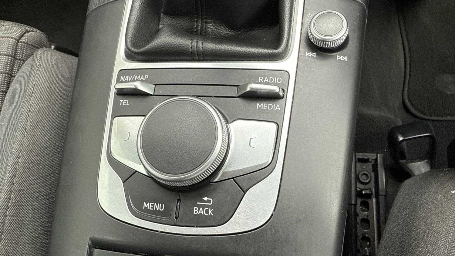 Vehicle 33