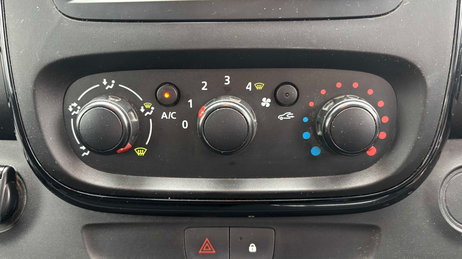 Used Vauxhall Vivaro 2019 for sale - 77257249: Photo 18