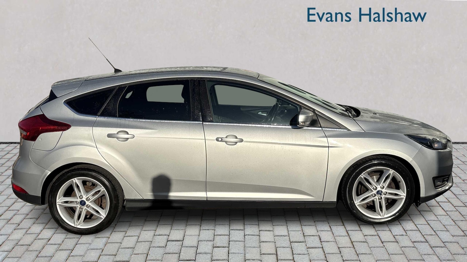 Used Ford Focus 2015 for sale - 76746182: Photo 3