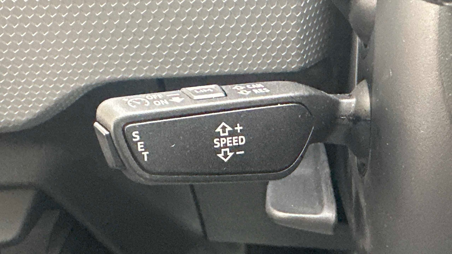 Used Audi A1 for sale - 77257493: Photo 17