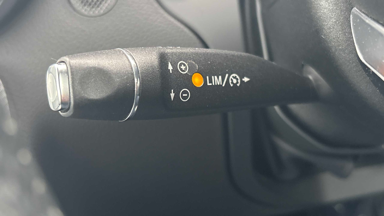 Used Mercedes-Benz SLC 2016 for sale - 77044025: Photo 17