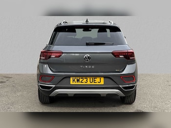 Used Volkswagen T-Roc 2023 for sale - 75390578: Photo