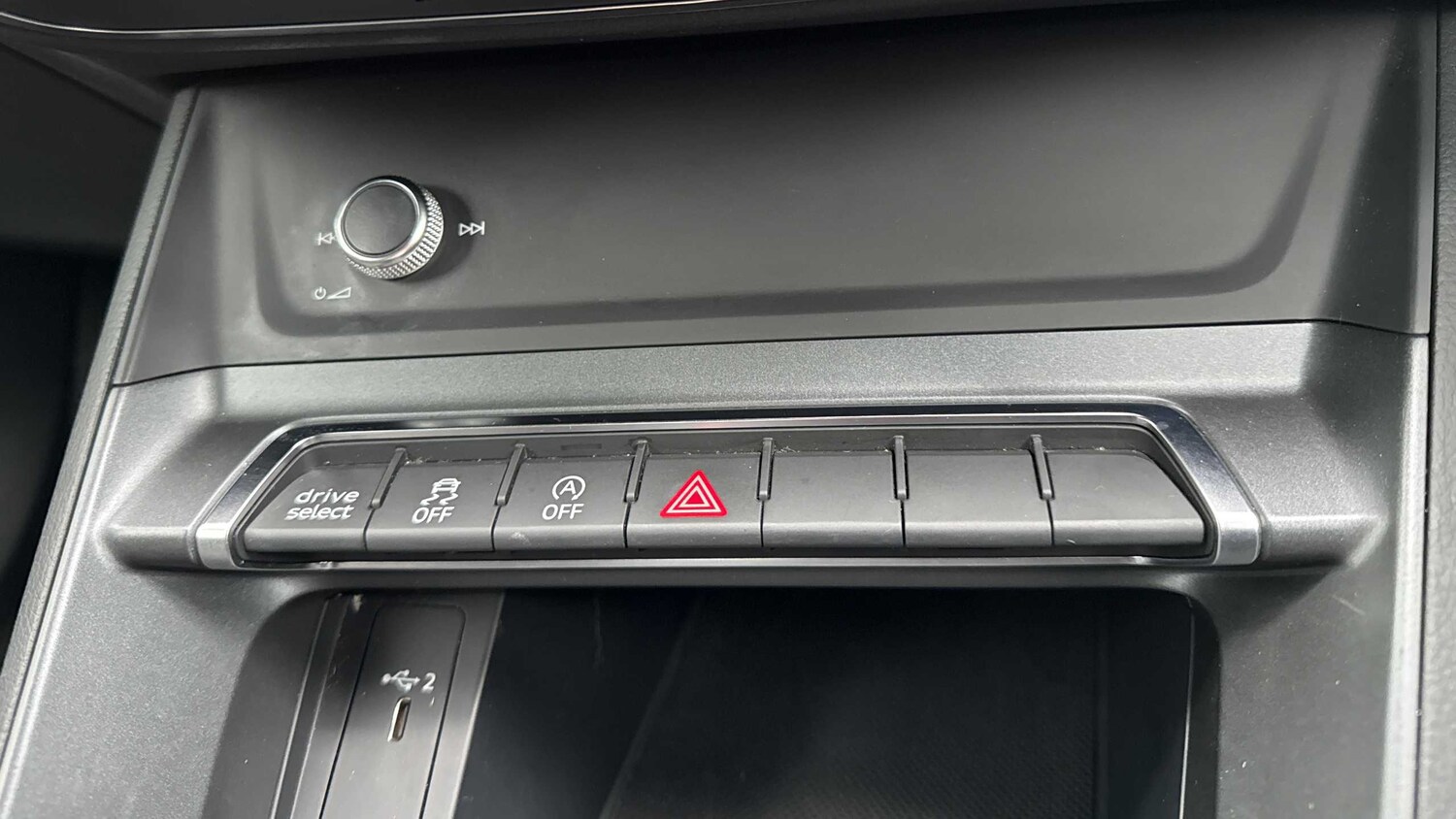 Used Audi Q3 2019 for sale - 75759849: Photo 34