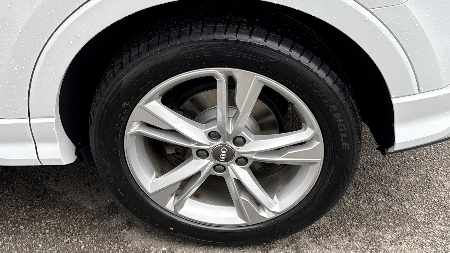 Used Audi Q3 2019 for sale - 75759849: Photo 8