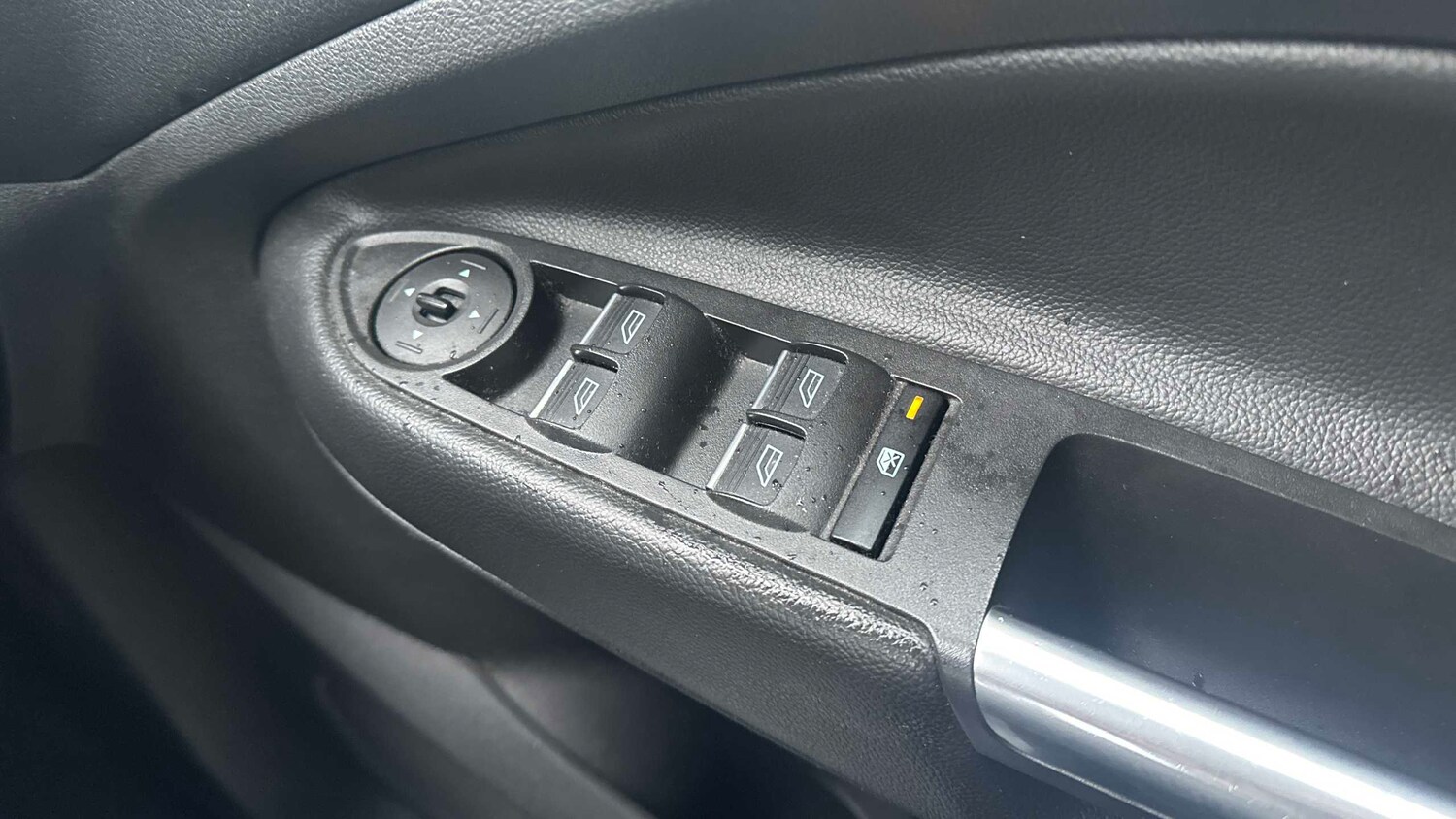 Used Ford Kuga 2015 for sale - 77635063: Photo 17