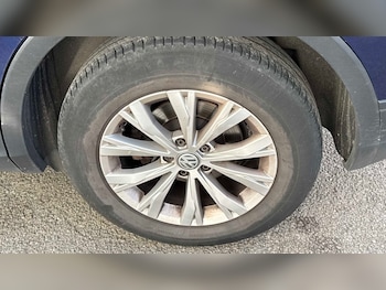 Used Volkswagen Tiguan 2017 for sale - 76390580: Photo