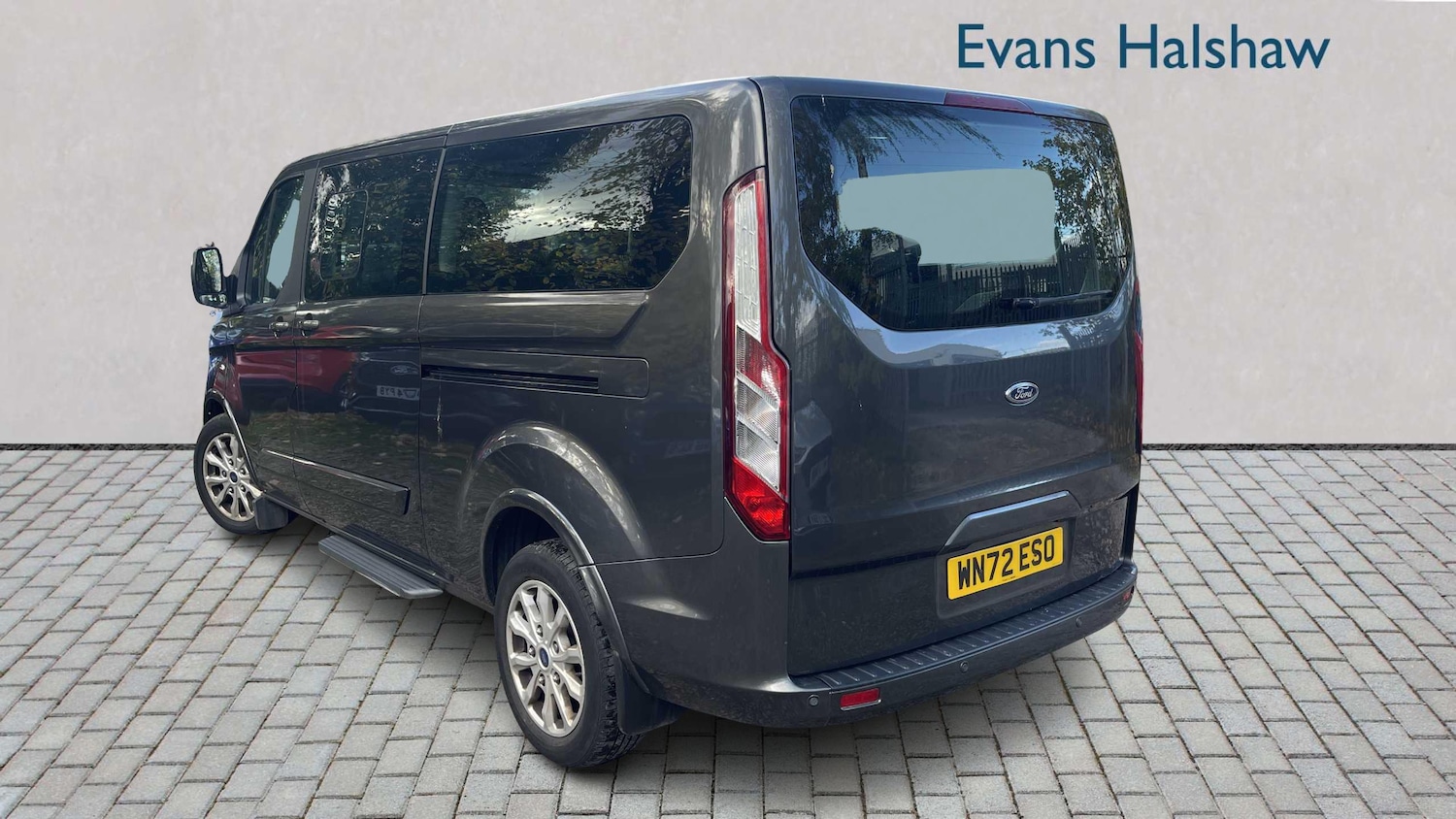 Used Ford Tourneo Custom 2022 for sale - 76390621: Photo 2