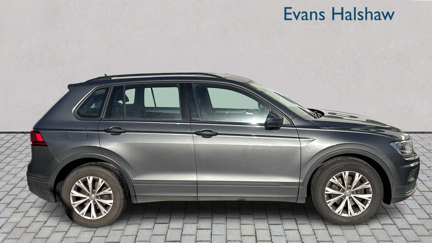 Used Volkswagen Tiguan 2018 for sale - 76610655: Photo 3