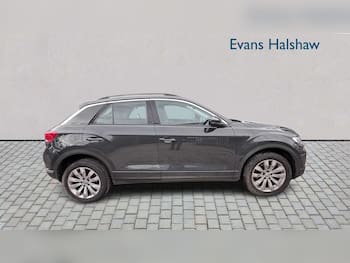 Used Volkswagen T-Roc 2019 for sale - 79864487: Photo