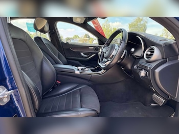 Used Mercedes-Benz C Class 2019 for sale - 78774876: Photo