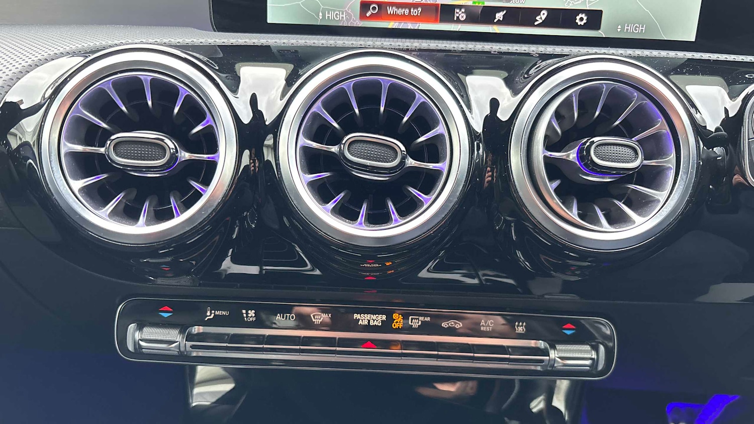 Used Mercedes-Benz CLA 2023 for sale - 76842932: Photo 16