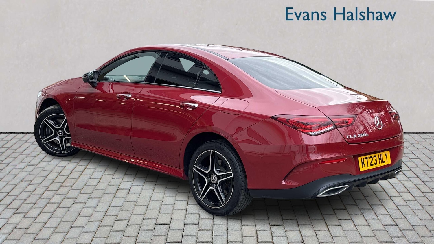 Used Mercedes-Benz CLA 2023 for sale - 76842932: Photo 2