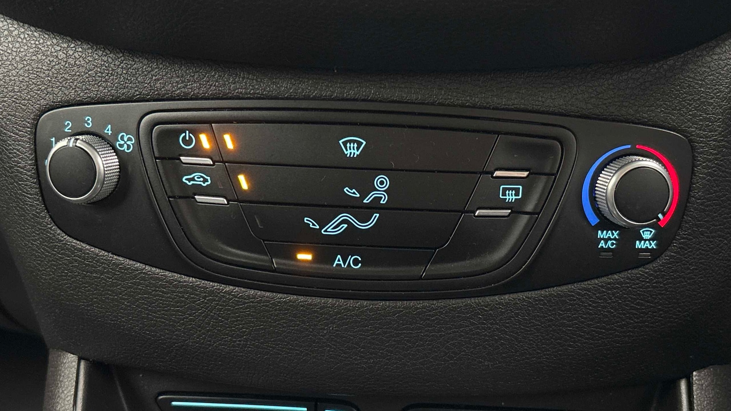 Used Ford Transit Courier 2019 for sale - 77000171: Photo 14