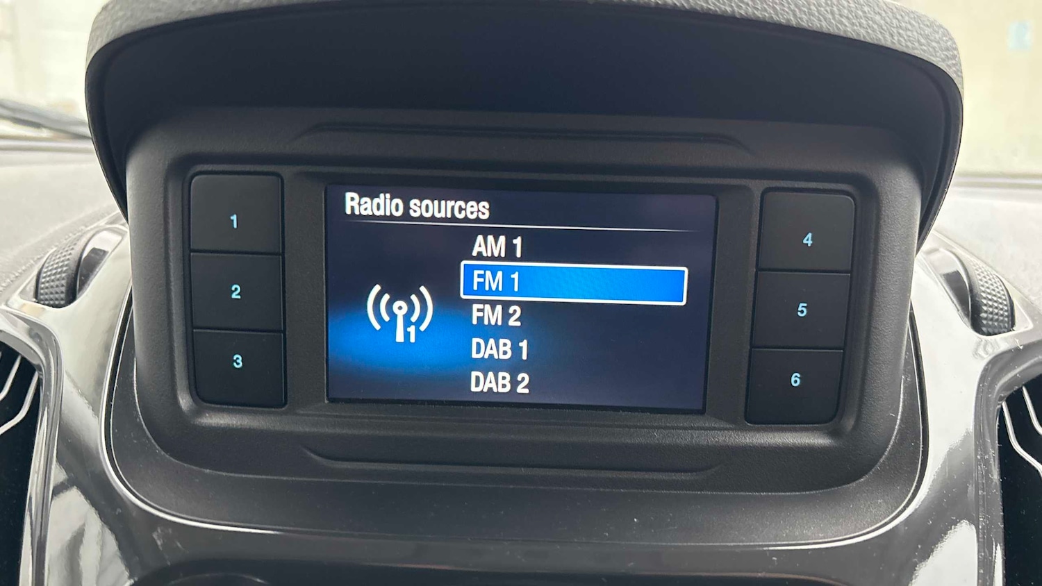 Used Ford Transit Courier 2019 for sale - 77000171: Photo 15