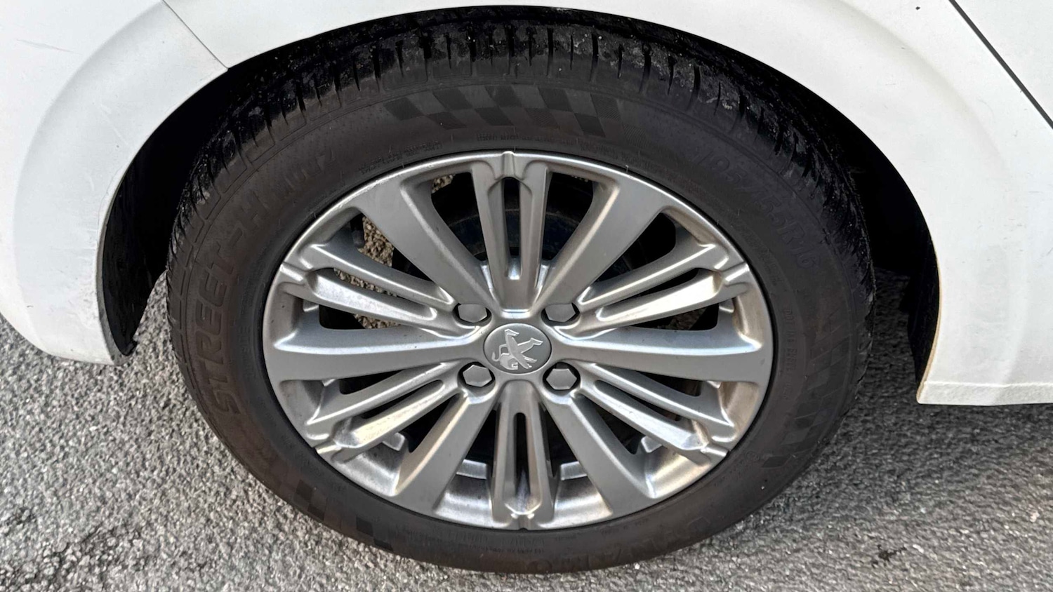 Used Peugeot 208 2019 for sale - 76390776: Photo 4