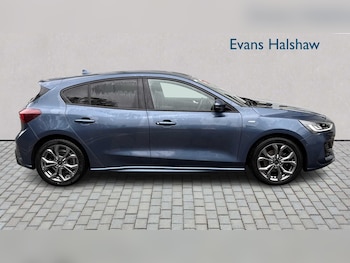 Used Ford Focus 2023 for sale - 76249000: Photo 4