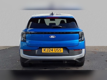 Used Ford Explorer 2024 for sale - 76176925: Photo 3