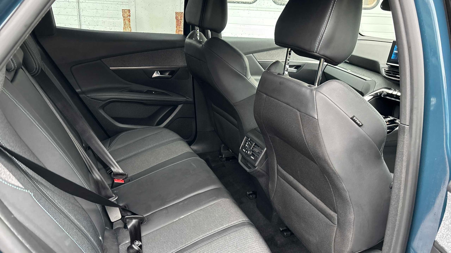 Used Peugeot 3008 2023 for sale - 77011119: Photo 8