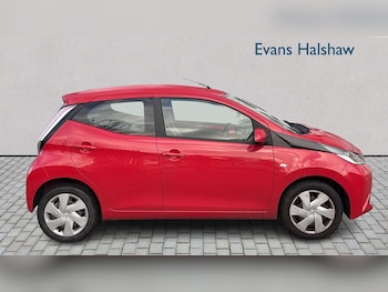 Used Toyota AYGO 2018 for sale - 76648955: Photo