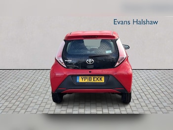 Used Toyota AYGO 2018 for sale - 76648955: Photo