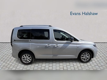 Used Ford Tourneo Connect 2023 for sale - 79467071: Photo