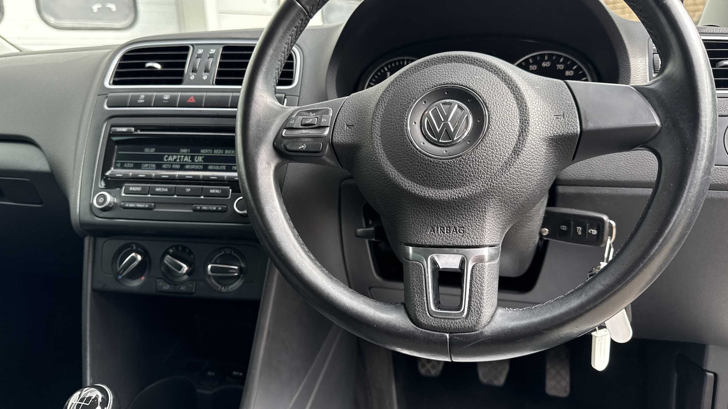 Used Volkswagen Polo 2013 for sale - 76362672: Photo 13
