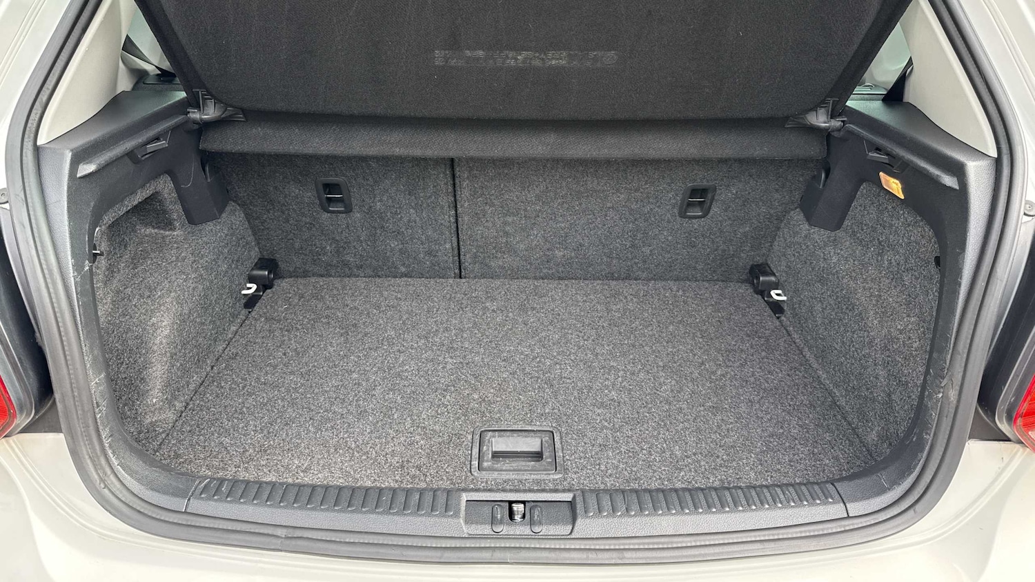 Used Volkswagen Polo 2013 for sale - 76362672: Photo 15