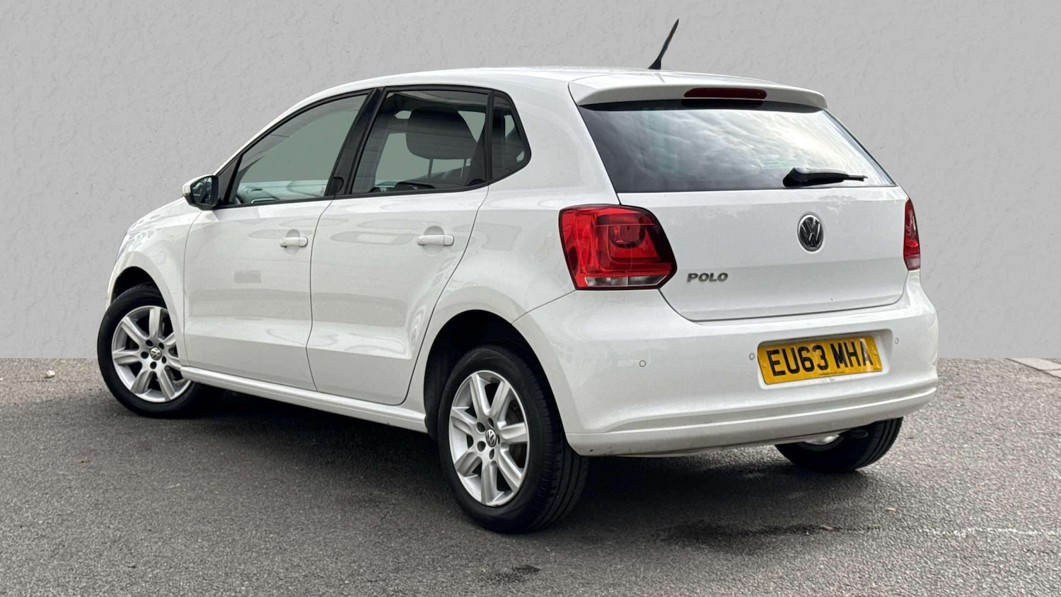 Used Volkswagen Polo 2013 for sale - 76362672: Photo 2