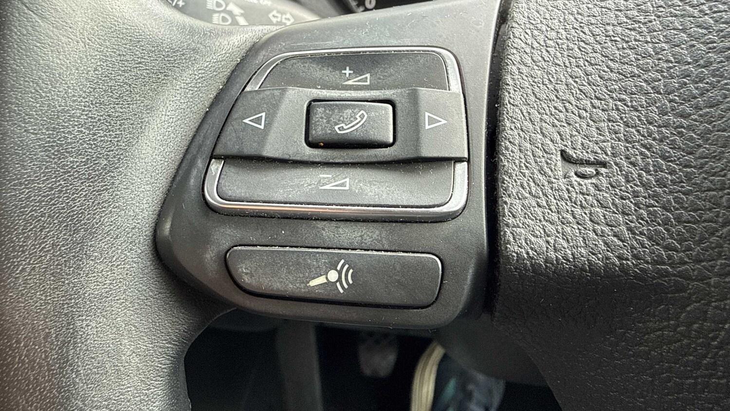 Used Volkswagen Polo 2013 for sale - 76362672: Photo 23
