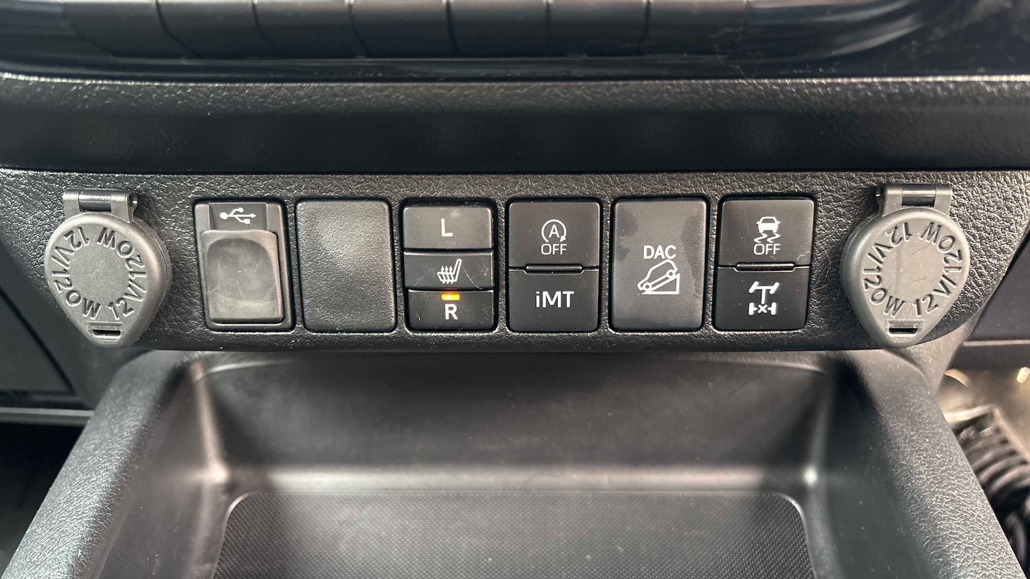 Used Toyota Hilux 2022 for sale - 77628177: Photo 21