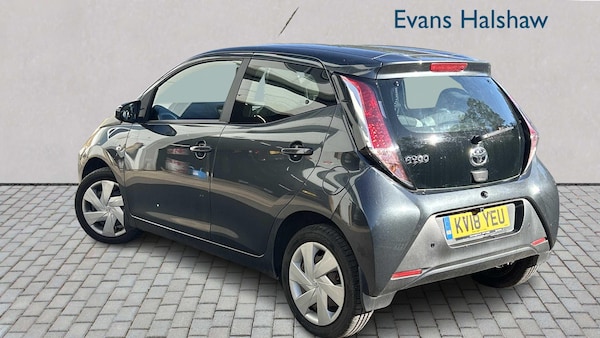 Used Toyota AYGO 2018 for sale - 76191876: Photo 2