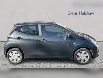 Used Toyota AYGO 2018 for sale - 76191876: Photo 3
