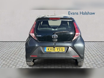 Used Toyota AYGO 2018 for sale - 76191876: Photo 4