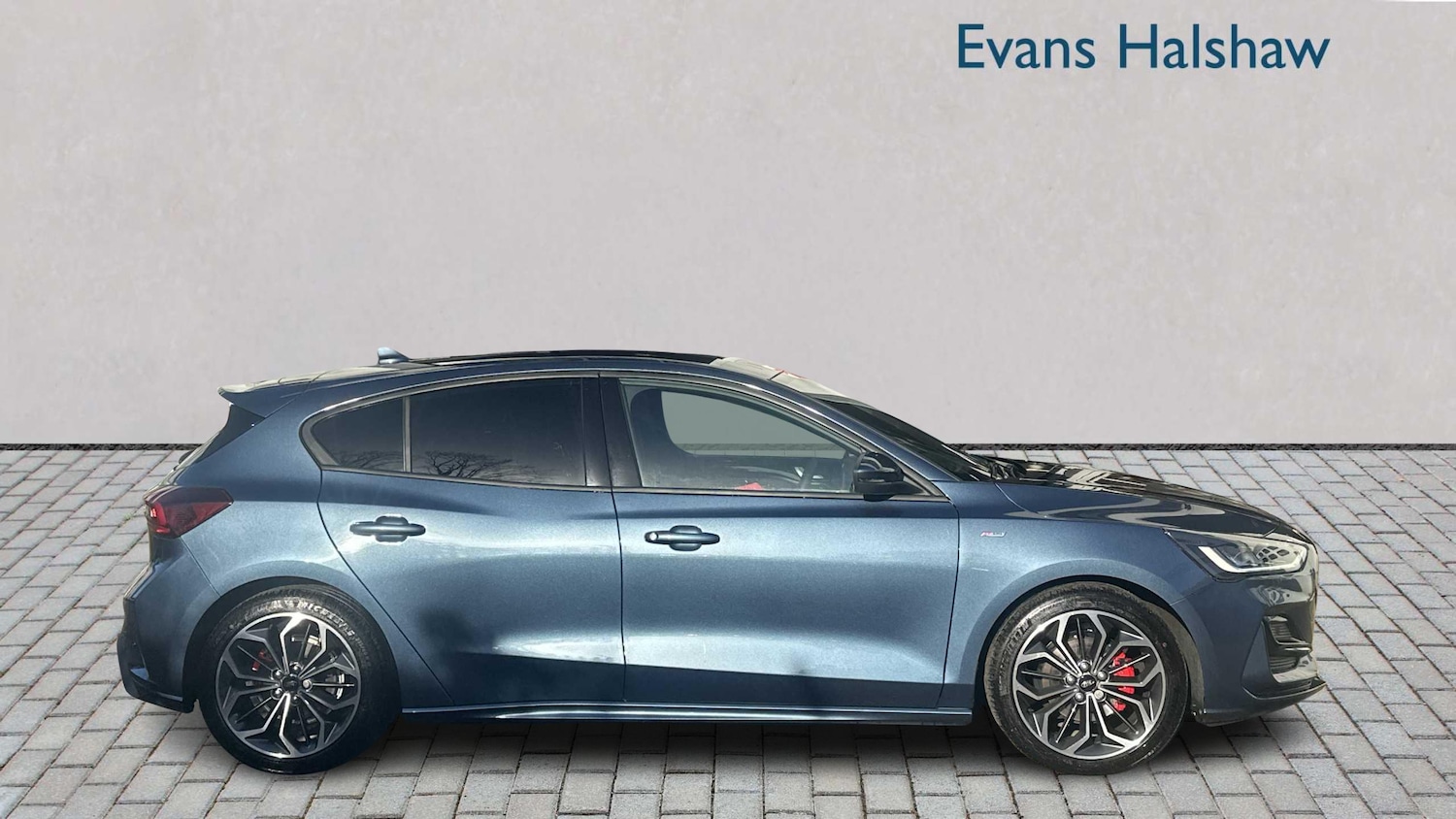 Used Ford Focus 2025 for sale - 76978881: Photo 2