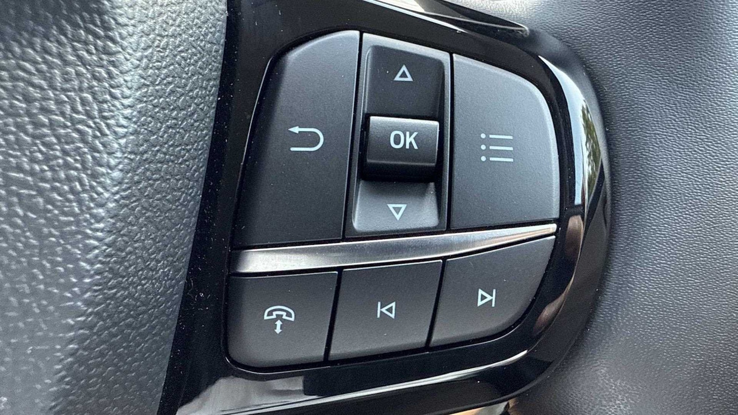 Used Ford Puma 2025 for sale - 76411215: Photo 24