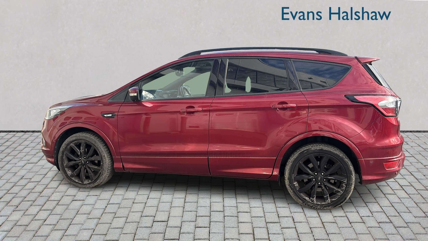 Used Ford Kuga 2017 for sale - 77842398: Photo 3