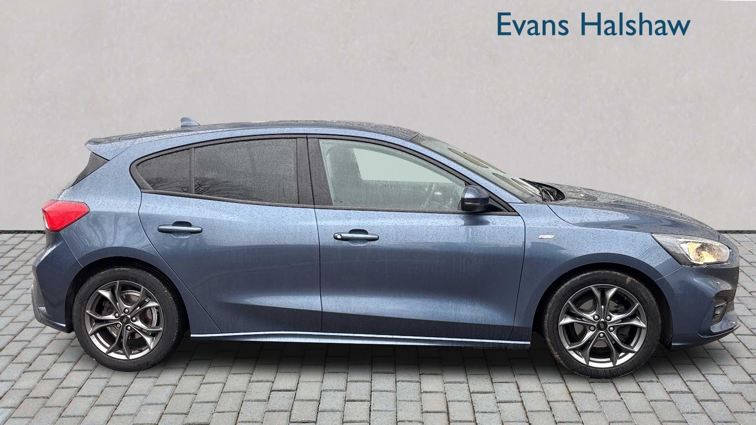Used Ford Focus 2019 for sale - 76827669: Photo 3