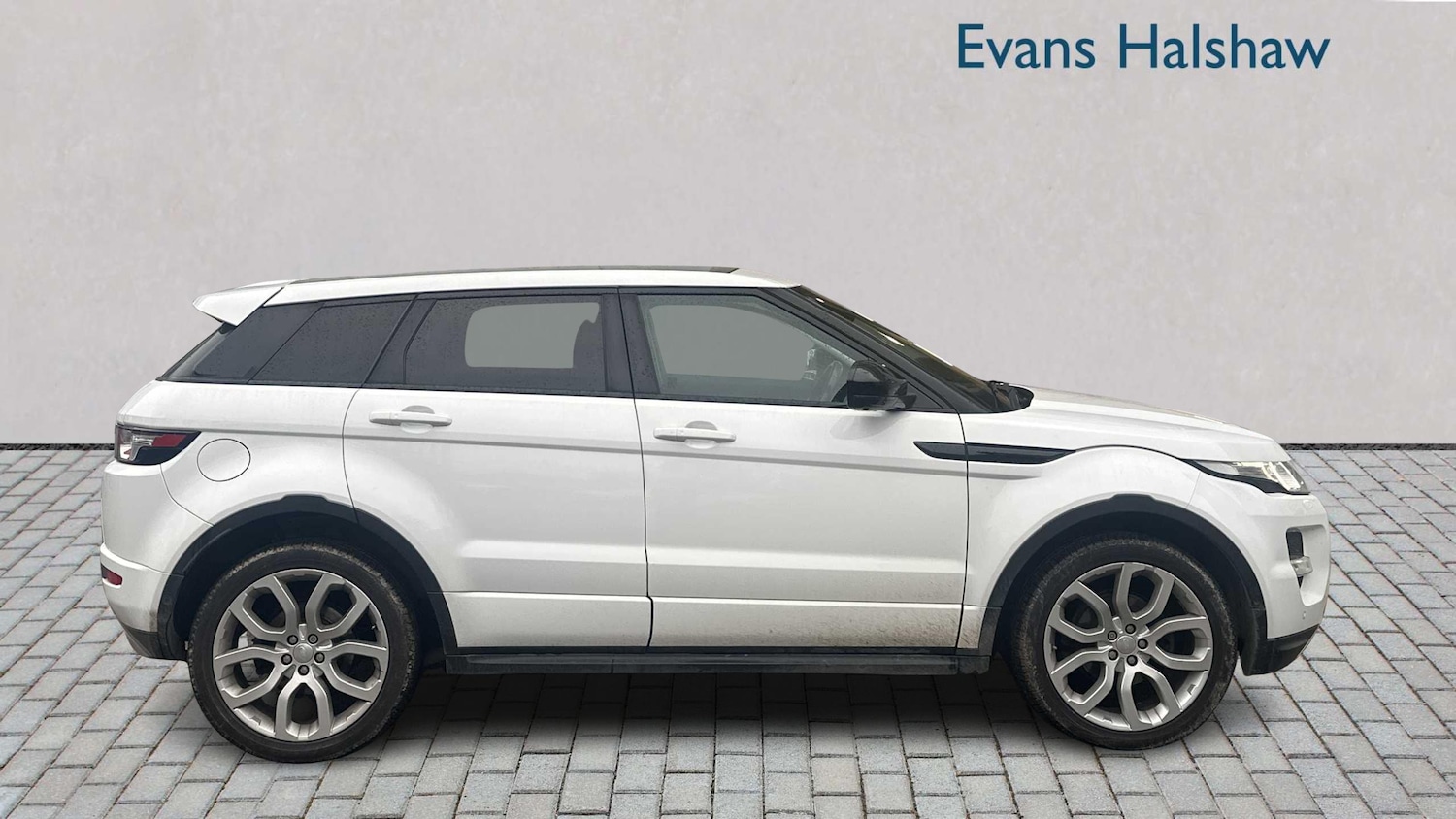 Used Land Rover Range Rover Evoque 2015 for sale - 77044146: Photo 2