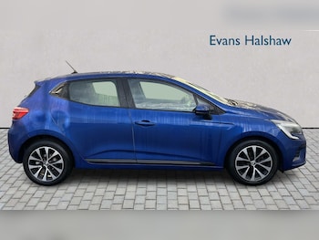 Used Renault Clio 2021 for sale - 78651204: Photo