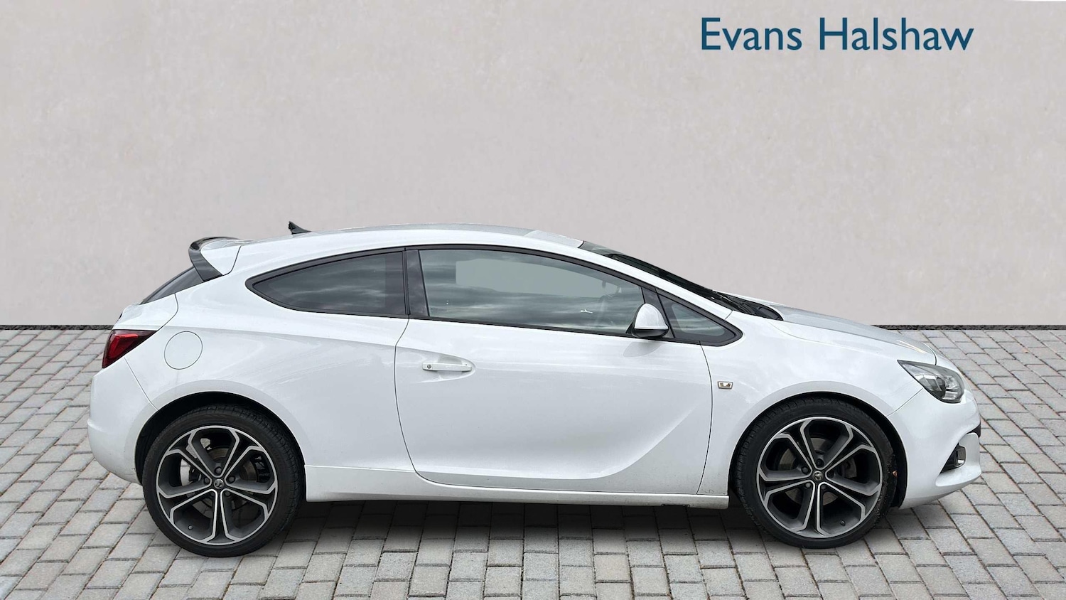 Used Vauxhall Astra GTC 2017 for sale - 76447592: Photo 3