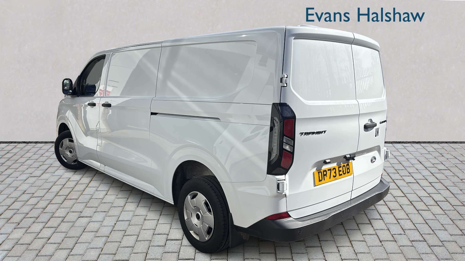 Used Ford Transit Custom 2024 for sale - 77960985: Photo 2