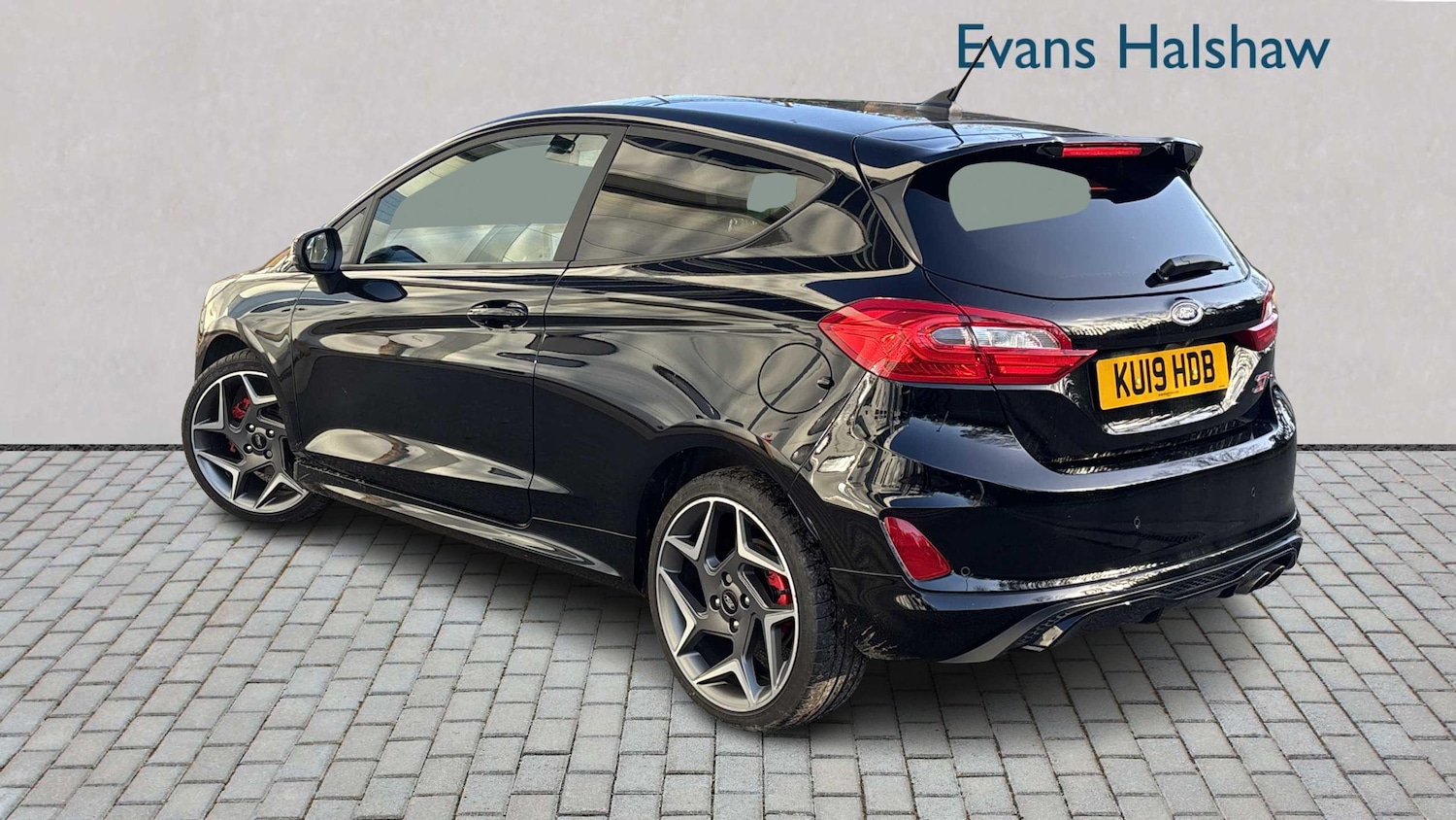 Used Ford Fiesta 2019 for sale - 76624595: Photo 2