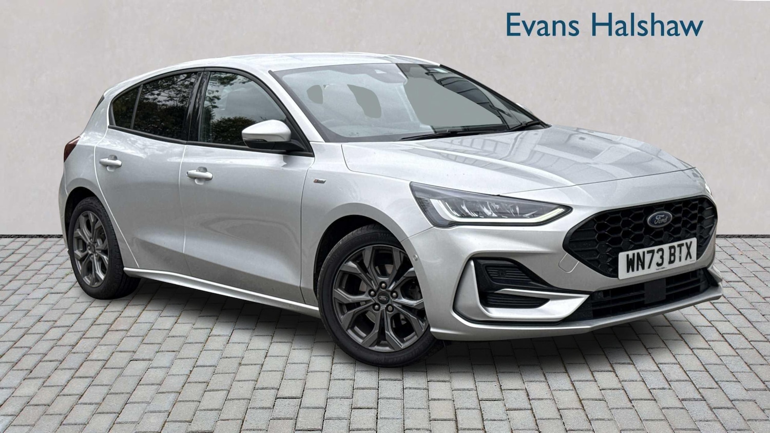 Used Ford Focus 2023 for sale - 76316160: Photo 1