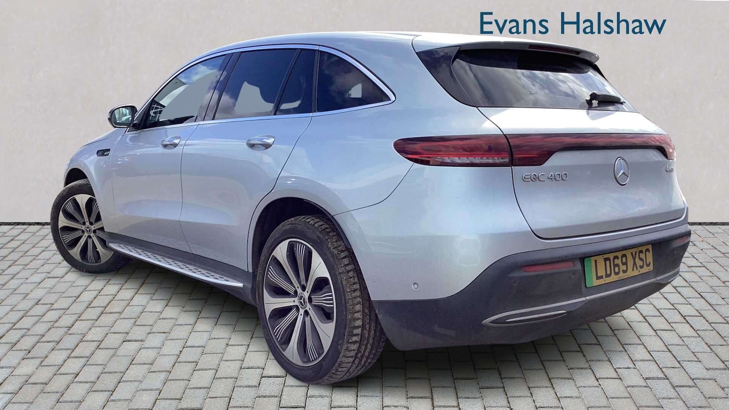 Used Mercedes-Benz EQC 2019 for sale - 78118852: Photo 2